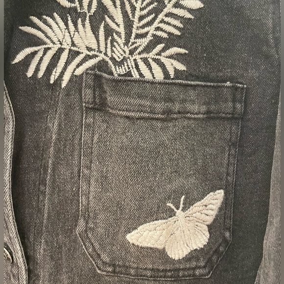 Johnny Was NWOT Denim Embroidered Jacket Never Worn! Eden Denim Worker Jacket - Picture 4 of 11